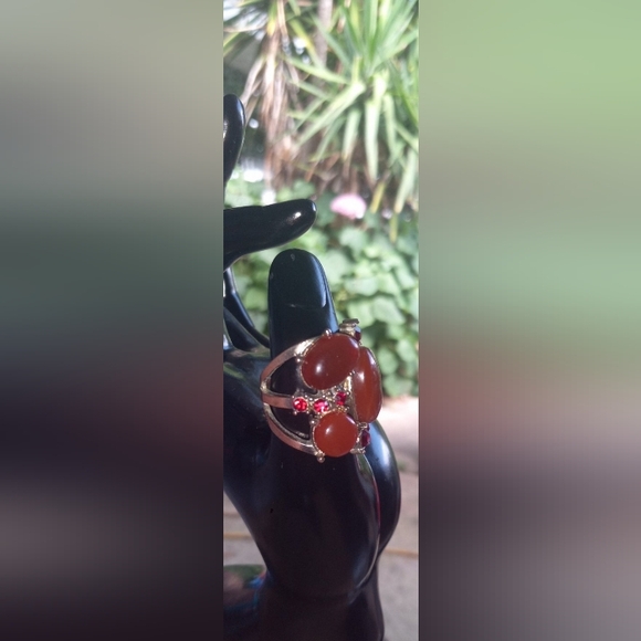 Vintage RUBY & Carnelian Agate Ring - Picture 11 of 16